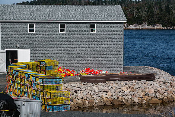 Maritime;.  West Dover (NS, Canada)