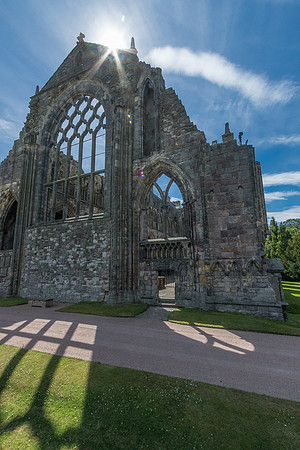 Hollyrood Abby, Edinburgh, Scotland