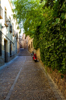 Red Vespa in toledo