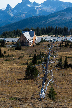 Snag and Sunrise Lodge