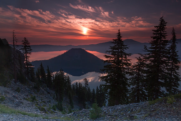 Wizzard Island sunrise 7