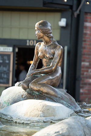 Little Mermaid replicat,  Solvang CA