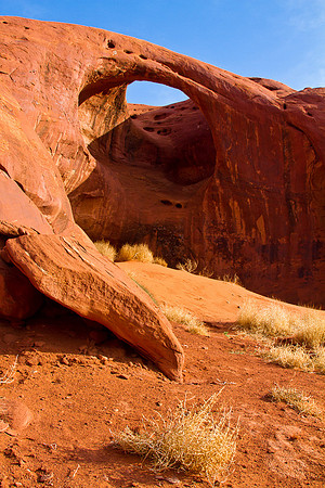 Moccasin Arch, Monument Valley