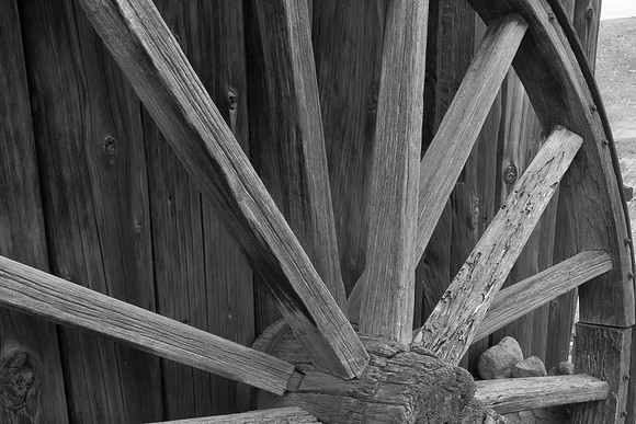 Abandoned Wagon Wheel