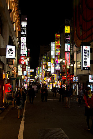 Night in Shinjuku, Japan 02