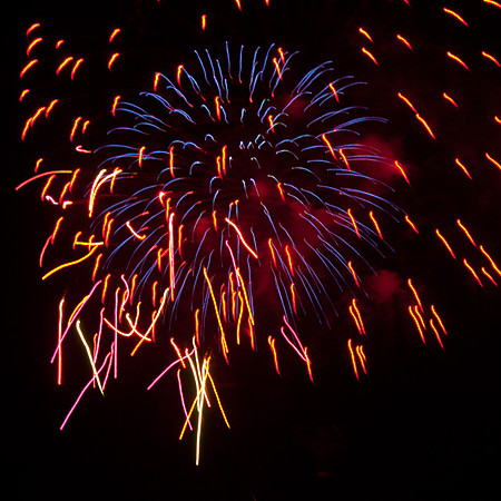Sliding Focus Fireworks 12
