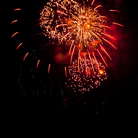 Sliding Focus Fireworks 14