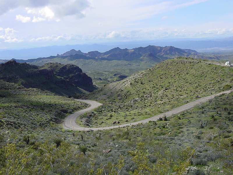 Sitgreaves Pass (Georgia D. Griffiths., Copyrighted free use, via Wikimedia Commons)