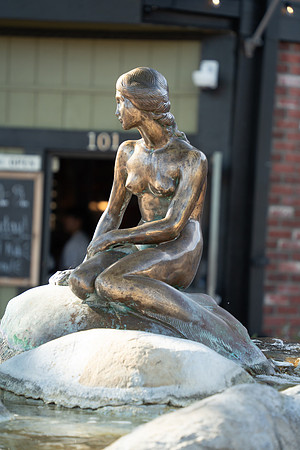 Little Mermaid replicat,  Solvang CA