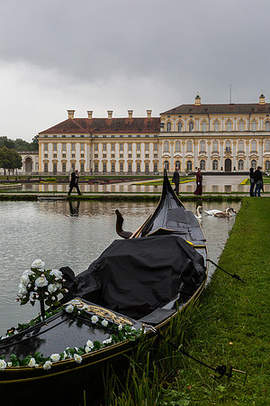 Gondola & New Schleissheim Palace