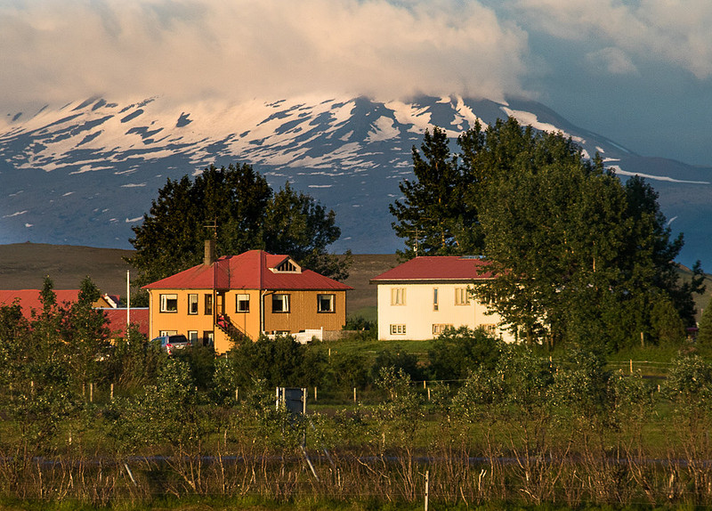 Mt Hekla with farm buildings