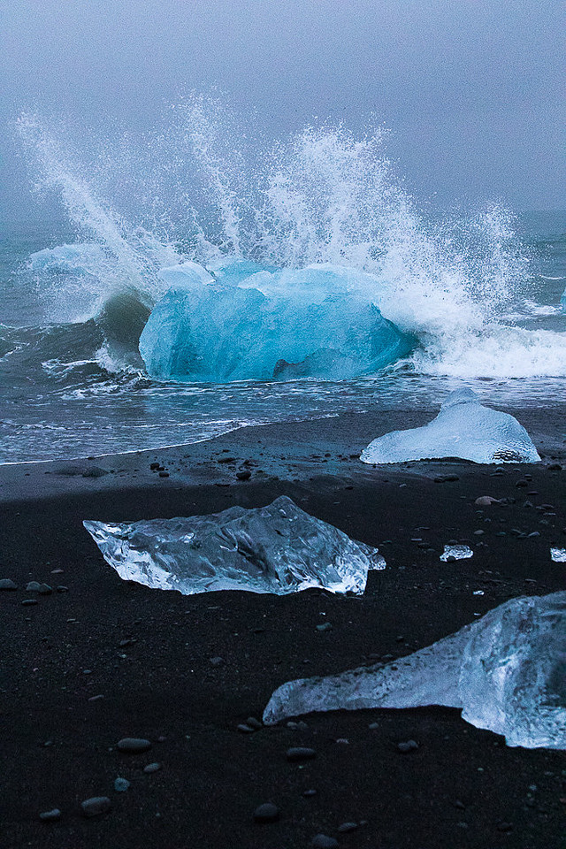 Iceberg on Jökulsárlón Iceberg Beach #03