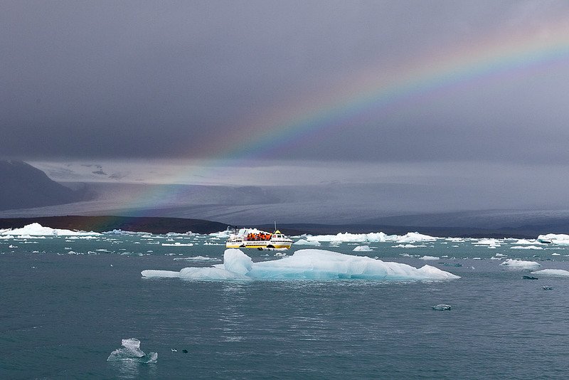 Rainbow, Iceberg in Jökulsárlón Iceberg Lagoon