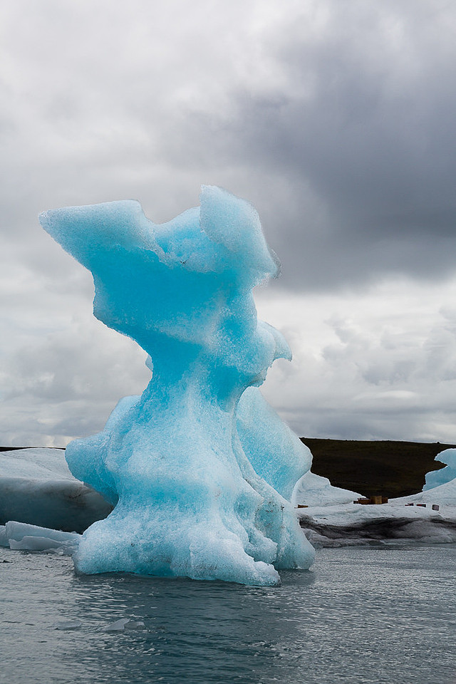 Iceberg in Jökulsárlón Iceberg Lagoon #04