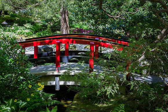 Red Bridge in Butchart