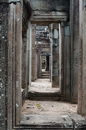 Outer corridor, Angkor Thom