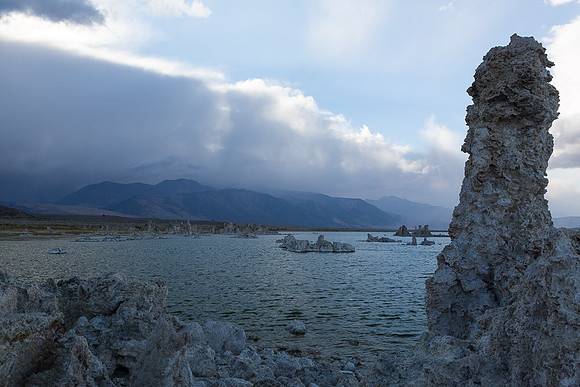 Storem descending on Mono Lake